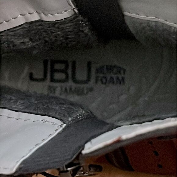 NWT JBU Juno Maroon Ankle Boots with Black Soles size 8 - Picture 6 of 8